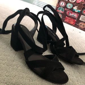 Kenneth Cole black heels